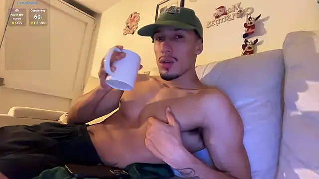 Snapshot of rafael_stone11 chatting on February 2026 07:15:02 AM rafael stone11 online show from February 2026 07:15:02 AM