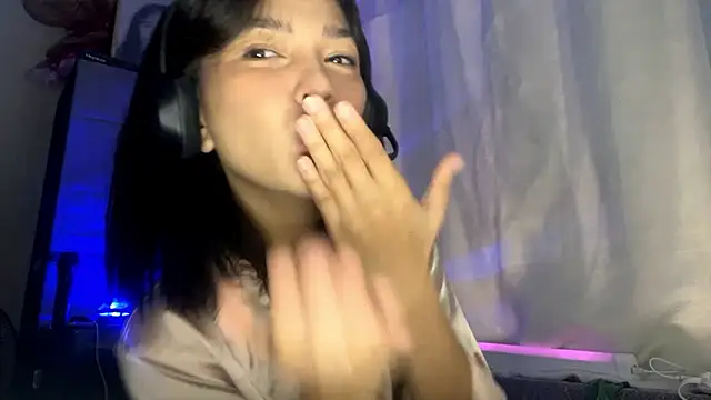 Snapshot of ConstancePorrini chatting on February 2026 07:36:02 AM ConstancePorrini online show from February 2026 07:36:02 AM