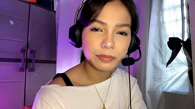 Snapshot of ConstancePorrini chatting on February 2026 05:49:01 AM ConstancePorrini online show from February 2026 05:49:01 AM