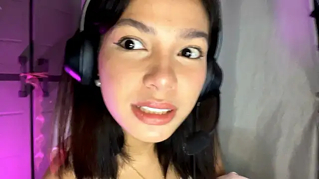 Snapshot of ConstancePorrini chatting on February 2026 06:34:01 AM ConstancePorrini online show from February 2026 06:34:01 AM