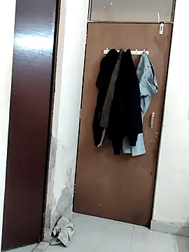 simran sharma01 online show from February 2026 06:24:01 AM