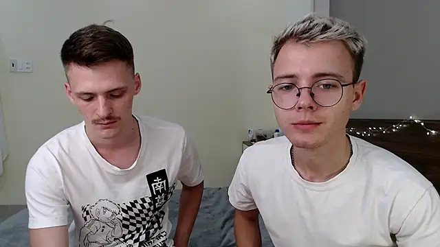 NikiKerryCum online show from February 2026 03:05:01 PM