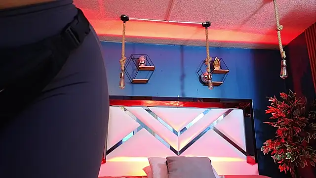 Snapshot of Ladyy_brownn chatting on February 2026 11:29:02 AM Ladyy brownn online show from February 2026 11:29:02 AM