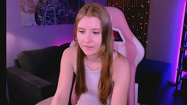 Caroline Desire  online show from March 2026 07:52:02 AM