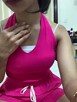 Snapshot of HEENA-STRIP chatting on February 2026 04:38:02 PM HEENA-STRIP online show from February 2026 04:38:02 PM