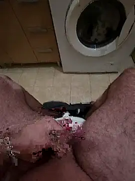 Snapshot of Heyyo3 chatting on February 2026 10:42:01 AM Heyyo3 online show from February 2026 10:42:01 AM