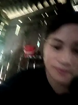 Snapshot of Momo-biki chatting on July 2026 04:16:01 AM Momo-biki online show from July 2026 04:16:01 AM
