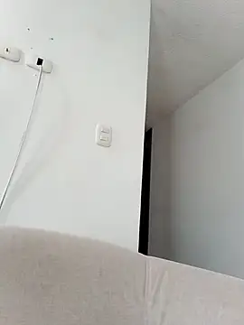 lyss muller online show from April 2026 04:28:02 PM