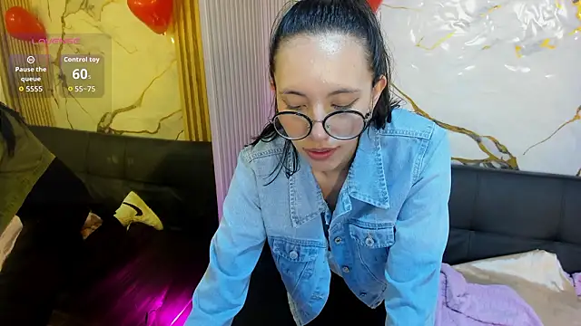 Athenaa tay online show from March 2026 02:04:02 AM