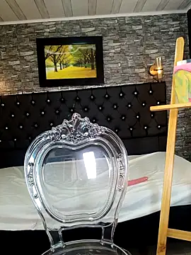 Snapshot of KittyLatina_02 chatting on February 2026 02:43:01 AM KittyLatina 02 online show from February 2026 02:43:01 AM