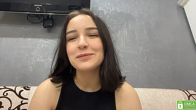 Snapshot of Sylynisem chatting on February 2026 07:34:02 PM Sylynisem online show from February 2026 07:34:02 PM