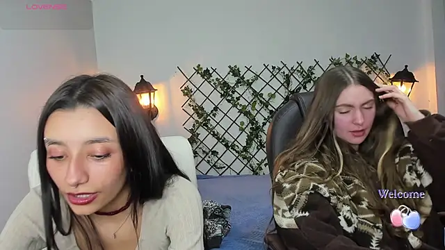 Snapshot of nana__rousse chatting on February 2026 11:22:01 PM nana rousse online show from February 2026 11:22:01 PM