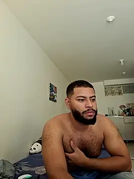 Snapshot of KLEYTON33 chatting on March 2026 04:24:01 PM KLEYTON33 online show from March 2026 04:24:01 PM