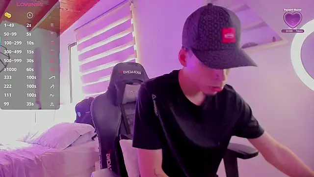 Snapshot of juan_posada chatting on February 2026 05:22:02 PM juan posada online show from February 2026 05:22:02 PM