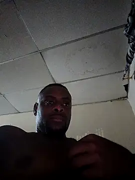 Snapshot of Tuverdugo12 chatting on May 2026 03:45:02 AM Tuverdugo12 online show from May 2026 03:45:02 AM