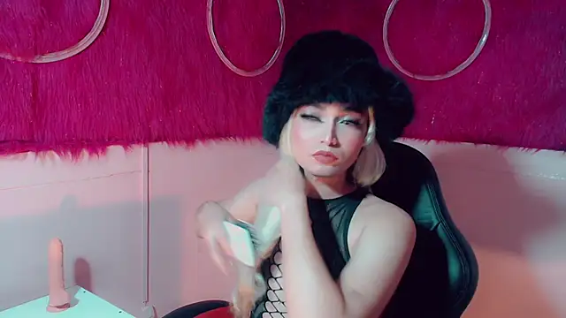 Snapshot of isabella_vogue chatting on February 2026 11:40:01 AM isabella vogue online show from February 2026 11:40:01 AM