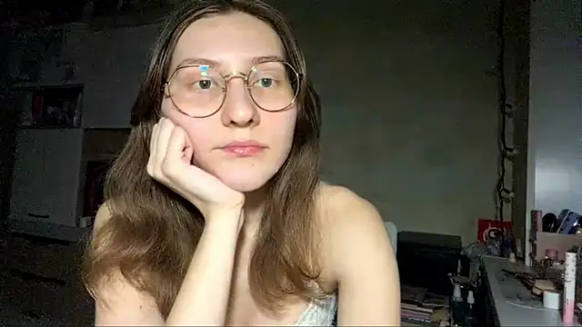 Miaaa Moon online show from March 2026 04:23:01 PM