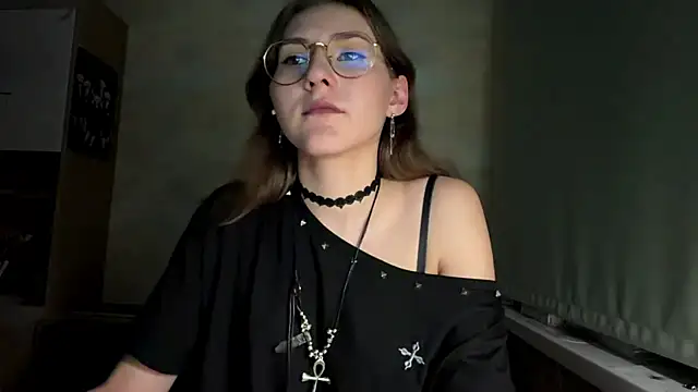 Snapshot of Miaaa_Moon chatting on July 2026 08:15:02 PM Miaaa Moon online show from July 2026 08:15:02 PM