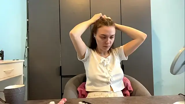 Snapshot of AndreeMerryman chatting on February 2026 01:10:02 AM AndreeMerryman online show from February 2026 01:10:02 AM