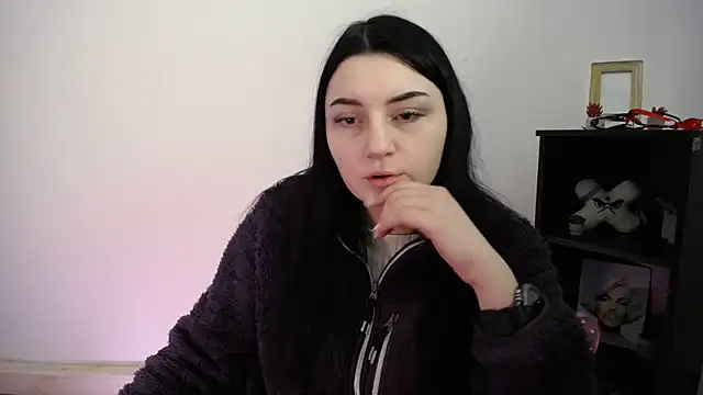 Snapshot of TurnMe_On chatting on February 2026 11:05:02 AM TurnMe On online show from February 2026 11:05:02 AM