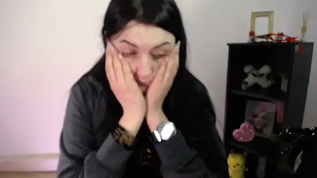 Snapshot of TurnMe_On chatting on February 2026 01:07:02 PM TurnMe On online show from February 2026 01:07:02 PM