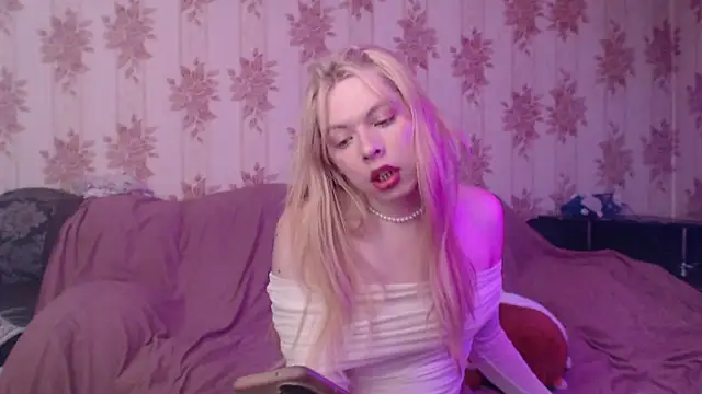 Cutie Bambi online show from February 2026 11:03:01 AM