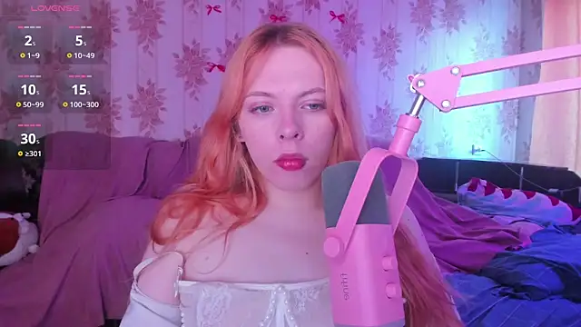 Snapshot of Cutie_Bambi chatting on June 2026 12:07:02 PM Cutie Bambi online show from June 2026 12:07:02 PM