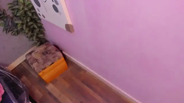 Snapshot of lil_miia chatting on February 2026 07:12:01 PM lil miia online show from February 2026 07:12:01 PM