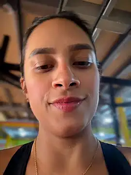 Snapshot of LunaHeat chatting on February 2026 02:46:02 PM LunaHeat online show from February 2026 02:46:02 PM