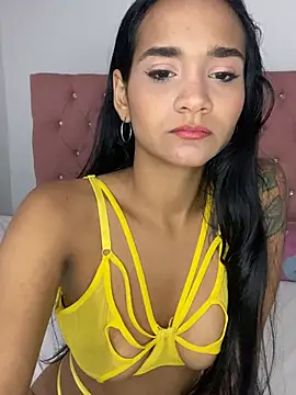 Snapshot of Maria_x_Alejandra chatting on February 2026 07:34:01 PM Maria x Alejandra online show from February 2026 07:34:01 PM