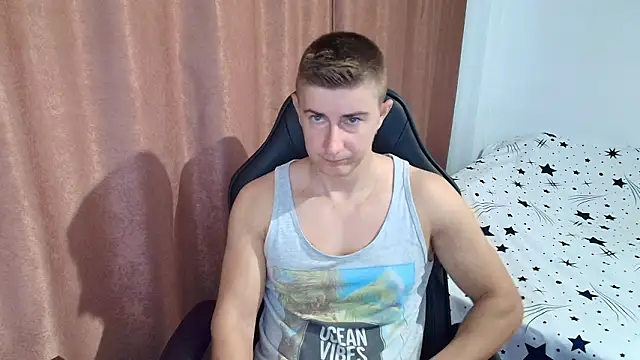 Snapshot of TodMusclePower9 chatting on February 2026 04:50:02 AM TodMusclePower9 online show from February 2026 04:50:02 AM