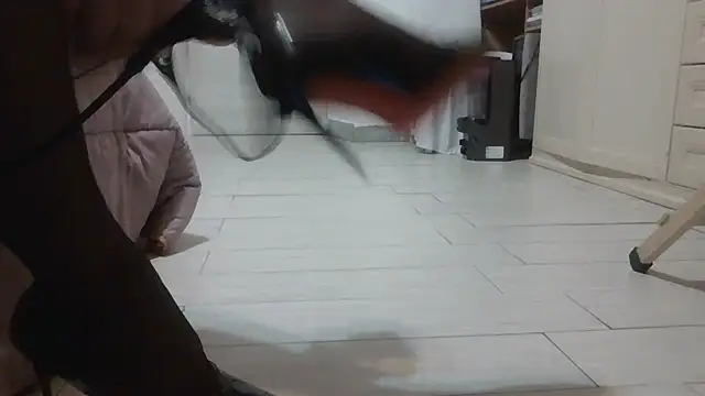 Snapshot of Luanatrav1 chatting on March 2026 09:16:01 AM Luanatrav1 online show from March 2026 09:16:01 AM