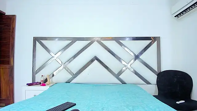 Snapshot of Nico_Hillx chatting on February 2026 05:39:01 PM Nico Hillx online show from February 2026 05:39:01 PM