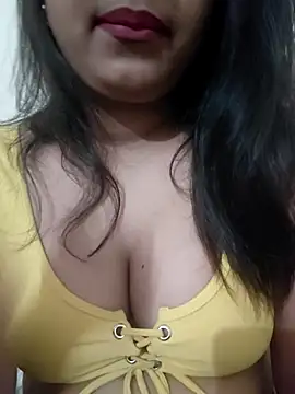 Snapshot of nidhi7180 chatting on February 2026 05:44:02 PM nidhi7180 online show from February 2026 05:44:02 PM
