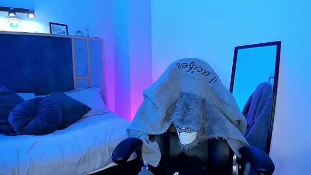 Snapshot of Luna_tagliaferri chatting on February 2026 01:38:02 PM Luna tagliaferri online show from February 2026 01:38:02 PM