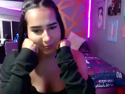 Evelyn lovers  online show from April 2026 01:16:01 AM