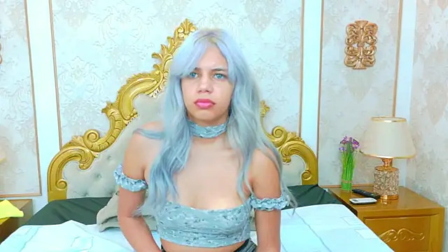 Snapshot of AlanaHouston chatting on February 2026 12:32:02 PM AlanaHouston online show from February 2026 12:32:02 PM