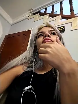 Snapshot of AlanaHouston chatting on February 2026 12:28:02 PM AlanaHouston online show from February 2026 12:28:02 PM