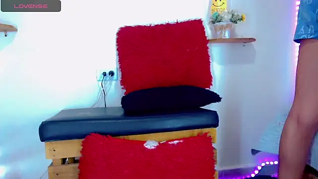 Snapshot of Darianna_Atehortua chatting on March 2026 09:42:01 PM Darianna Atehortua online show from March 2026 09:42:01 PM