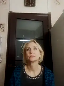 Snapshot of MichelleSolis chatting on February 2026 04:00:02 PM MichelleSolis online show from February 2026 04:00:02 PM