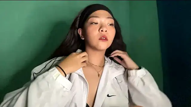 TerisaYellow online show from February 2026 01:07:02 PM