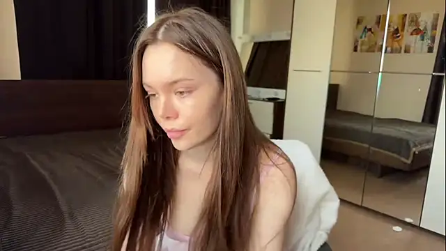 Snapshot of TinaScarlet chatting on May 2026 08:10:01 AM TinaScarlet online show from May 2026 08:10:01 AM