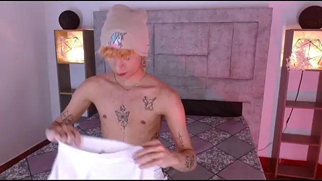 Snapshot of lucke_collins22 chatting on February 2026 06:40:02 AM lucke collins22 online show from February 2026 06:40:02 AM