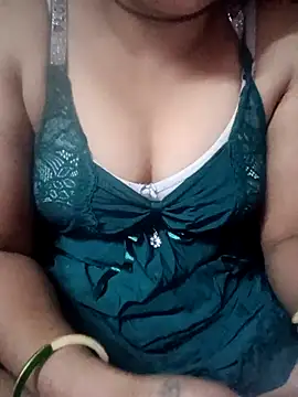 Snapshot of Annuhot143 chatting on February 2026 08:24:01 AM Annuhot143 online show from February 2026 08:24:01 AM