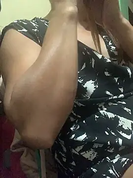 Snapshot of foxyladyTs chatting on February 2026 02:22:02 PM foxyladyTs online show from February 2026 02:22:02 PM