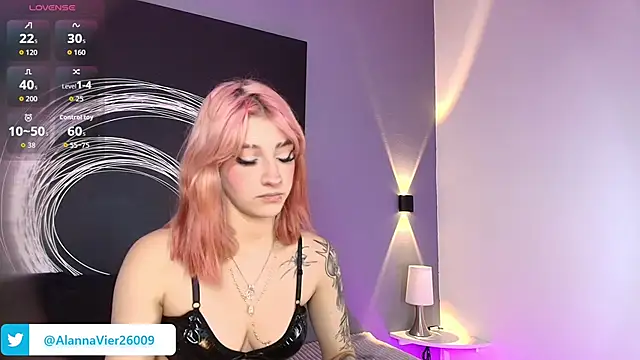 Snapshot of AlannaViera chatting on May 2026 11:51:01 AM AlannaViera online show from May 2026 11:51:01 AM