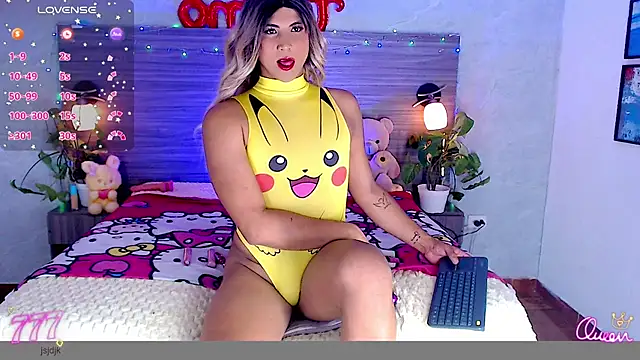Snapshot of Sophia_Valentina chatting on May 2026 04:20:02 AM Sophia Valentina online show from May 2026 04:20:02 AM