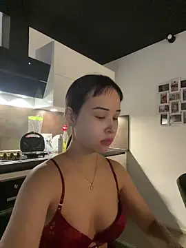 Just-Lilly online show from March 2026 12:35:02 PM