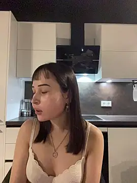 Just-Lilly online show from March 2026 07:30:01 PM