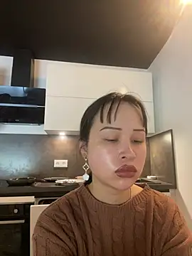 Snapshot of Just-Lilly chatting on May 2026 04:01:02 PM Just-Lilly online show from May 2026 04:01:02 PM